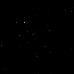 Der offene Sternhaufen der Hyaden mit dem hellen Roten Riesen Aldebaran (α&nbsp;Tauri).