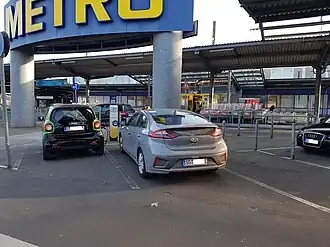 Ladestation bei Metro in Düsseldorf