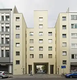 Block 20: Tor- und Uhrenhaus, John Hejduk