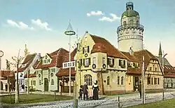 Biedermeierrestaurant und Nachbau des Pleißenburgturms