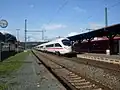 Ein ICE T nach München bei der Durchfahrt in Kronach