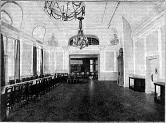 Festsaal mit Durchblick zum Speisesaal