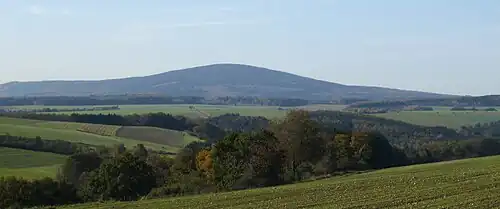 Der markante Idarkopf prägt den Hunsrück