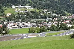 Neuer Kreisel an der Strasse ins Lugnez (2016)