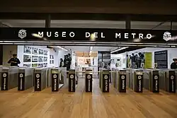 Thematisch gestalteter Eingang zum Museo del Metro in Mexiko-Stadt
