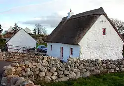 Reetgedecktes Haus in Indreabhán