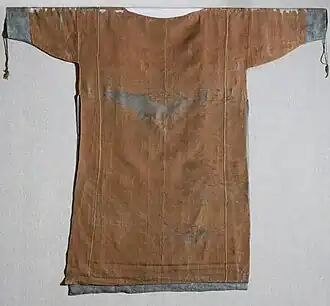 Tunica von Gerlach in der Schatzkammer der St. Gerlach-Kirche