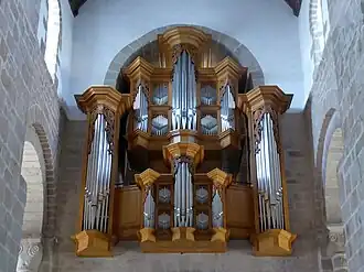 Blick zur Orgel