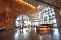 Info-Desk in der großen Halle