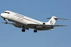 Fokker 100 der Naft Airlines