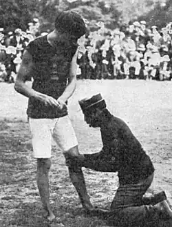 Der Olympiazweite Irving&nbsp;Baxter, auch Olympiasieger im Hoch- und&nbsp;Stabhochsprung