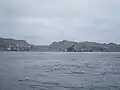 Die Isla Choros von der chilenischen Küste aus gesehen
