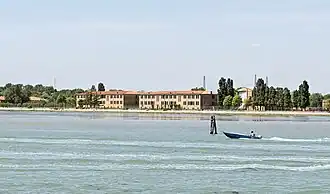 „Sant’Andrea“ bezeichneten Militärstützpunktes.