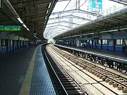 Bahnsteige der Negishi-Linie