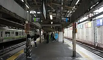 Bahnsteig der Gleise 5/6