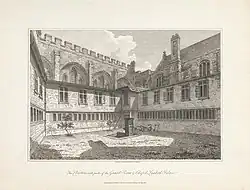 Kreuzgang: halb links die Kapelle (Early English, 12./13.&nbsp;Jh.)