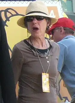 Julie Kavner (2009)