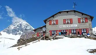 Rifugio Pizzini-Frattola, dahinter die Königspitze