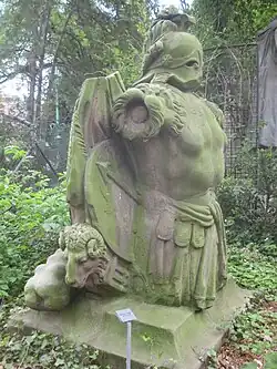 Trophäenfigur vom ehemaligen Königstor.