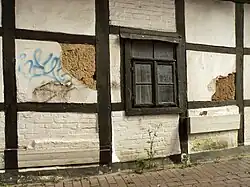 Putzschäden an den Lehmgefachen des Altenteilerhauses, 2017