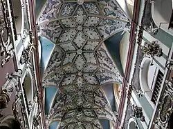 Netzgewölbe im Hauptschiff