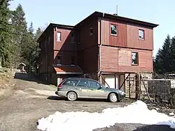 Das ehemalige Kästehaus nahe dem Gipfel des Huthbergs