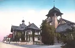 Kaiserin Auguste Viktoria Erholungshaus mit kath. Kirche (heute Krankenhauskapelle) im Altenhof um 1915