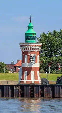 Der Pingelturm an der Kaiserschleuse