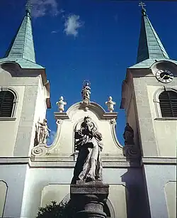 Barockisierung der Kaisersteinbrucher Kirche 1745