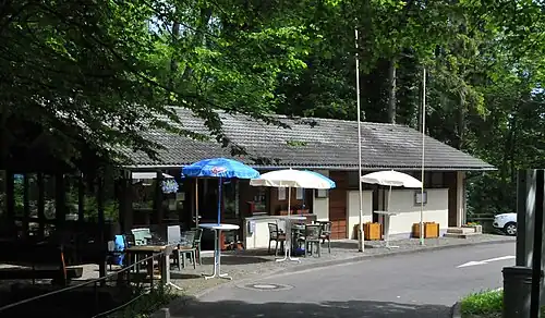 Café zur Kakushöhle mit behindertengerechtem Toilettentrakt