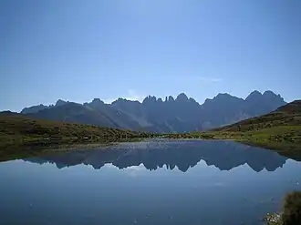Die Kalkkögel von Nordwesten, am Schönangerlsee am Salfeins