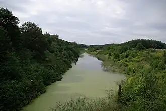 Der Masurische Kanal unterhalb der Schleuse&nbsp;Sandhof (polnisch Śluza&nbsp;Piaski)
