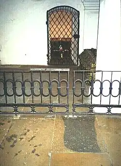 Kapuzinergruft, Steinboden aus Kaiserstein