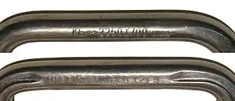 Beispiele der UIAA-Kennzeichnung in Kg (veraltet) und Kilonewton