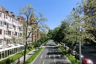 Kriegsstraße auf Höhe des Allianz-Gebäudes