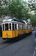 Museumstriebwagen 100 mit Beiwagen 298 in der Karlsruher Fußgängerzone, 2000