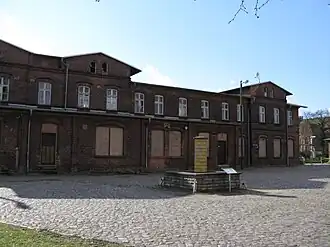 Empfangsgebäude (2008)