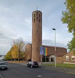 Glockenturm der Kath. Kirche Liebfrauen in Solingen-Aufderhöhe (Löhdorf)