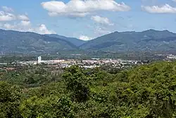 Keningau vom Guang-Ji-Tempel aus gesehen.