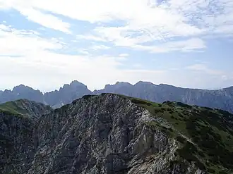 Vordere Kesselschneid (im Bildvordergrund) von der Pyramidenspitze