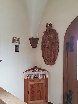 Eingangsbereich links