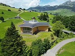 Das Klanghaus ersetzt den bestehenden Kursort «Seegüetli» am Schwendisee.