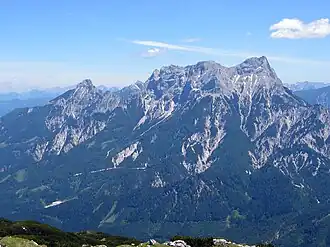 Nordwestseite von Kleinem (links) und Großem Buchstein (rechts)