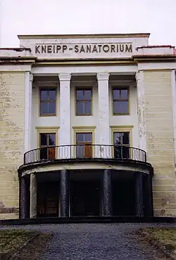 Das ehemalige Kneipp-Sanatorium oberhalb von Antonshöhe