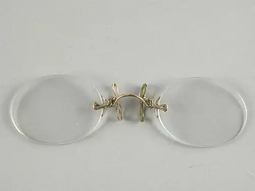 Um 1915, Fingerklemmer, Randlos, ovale Gläser