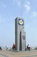 Neue Standuhr an der Promenade, Koksijde