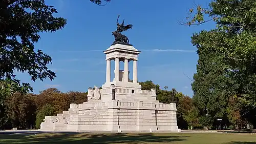 Kossuth-Mausoleum im Fiumei Úti Sírkert