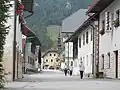 Kranjska Gora, Straße mit Kirchturm