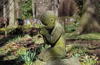 Skulptur am Krematorium Meißen