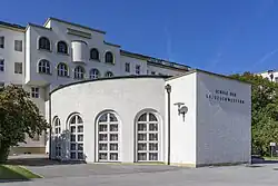 Schule und Internat der Kreuzschwestern